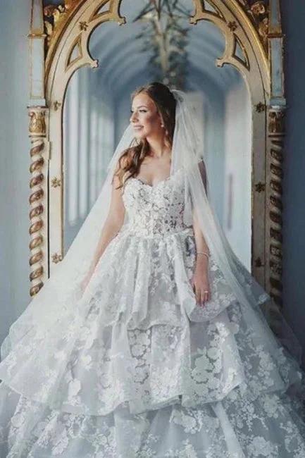 Dignified Sweetheart Sleeveless Ball Gown Tulle Wedding Dresses with Lace (ZD14667) - VelvetHem