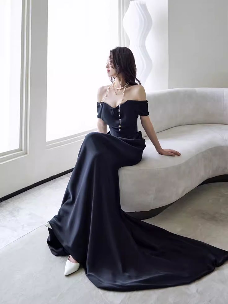 Simple Mermaid Off The Shoulder Black Prom Dresses Evening Dress fg6846 - View 4 | VelvetHem