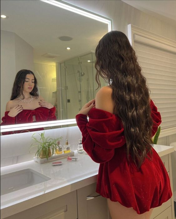 Burgundy Velvet Off The Sholder Long Sleeves Cocktail Dress Homecoming Dress - VelvetHem