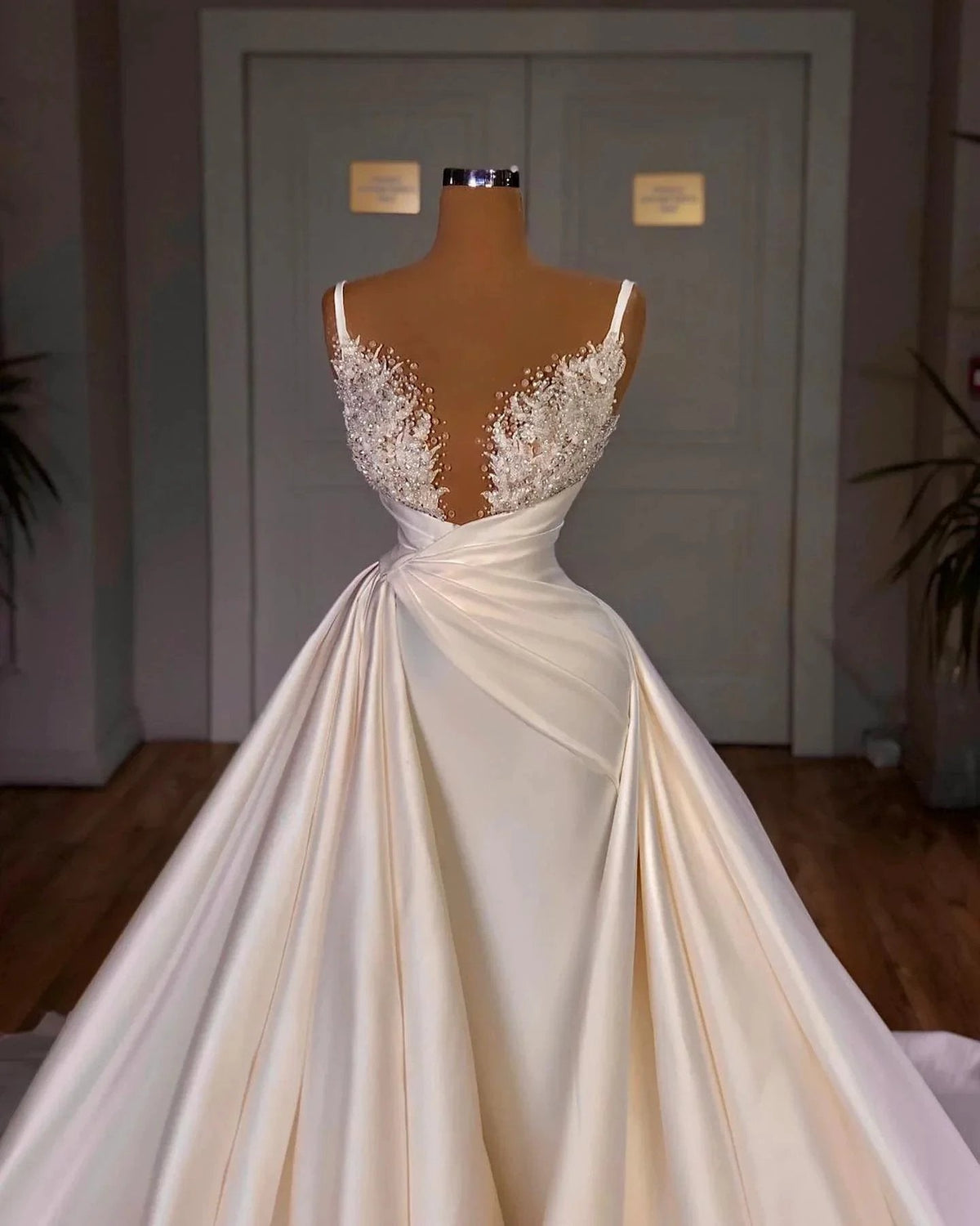 Elegant A-Line Sleeveless Spaghetti Strap Cathedral V-neck Long Wedding Dress (ZD16505)
