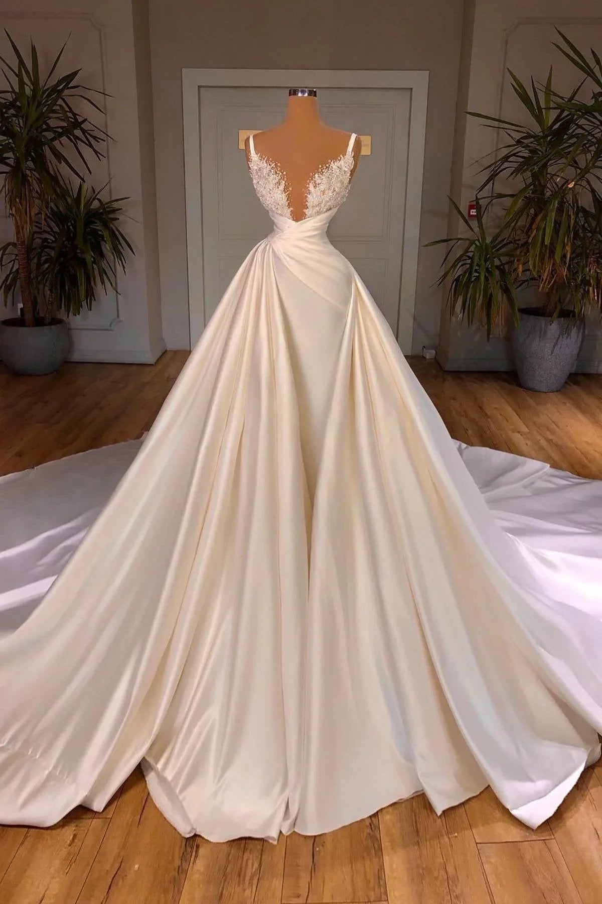 Elegant A-Line Sleeveless Spaghetti Strap Cathedral V-neck Long Wedding Dress (ZD16505)