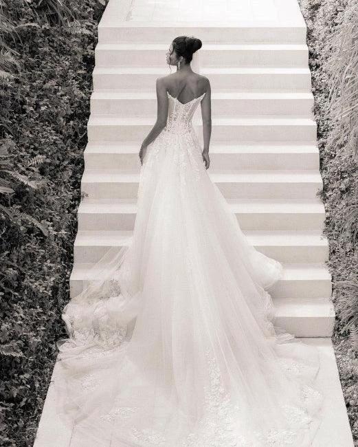 Elegant Designer Appliques A-line Wedding Dresses With Lace (ZD14706)