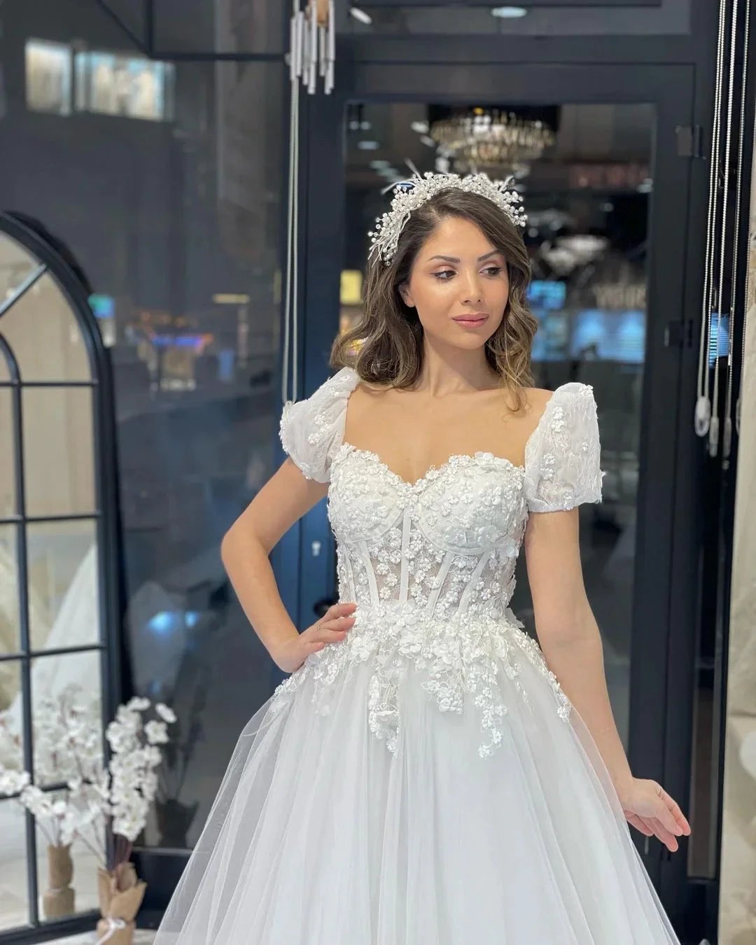 Elegant Floor Length Sweetheart Short Sleeves A-Line Tulle Wedding Dress (ZD14804)
