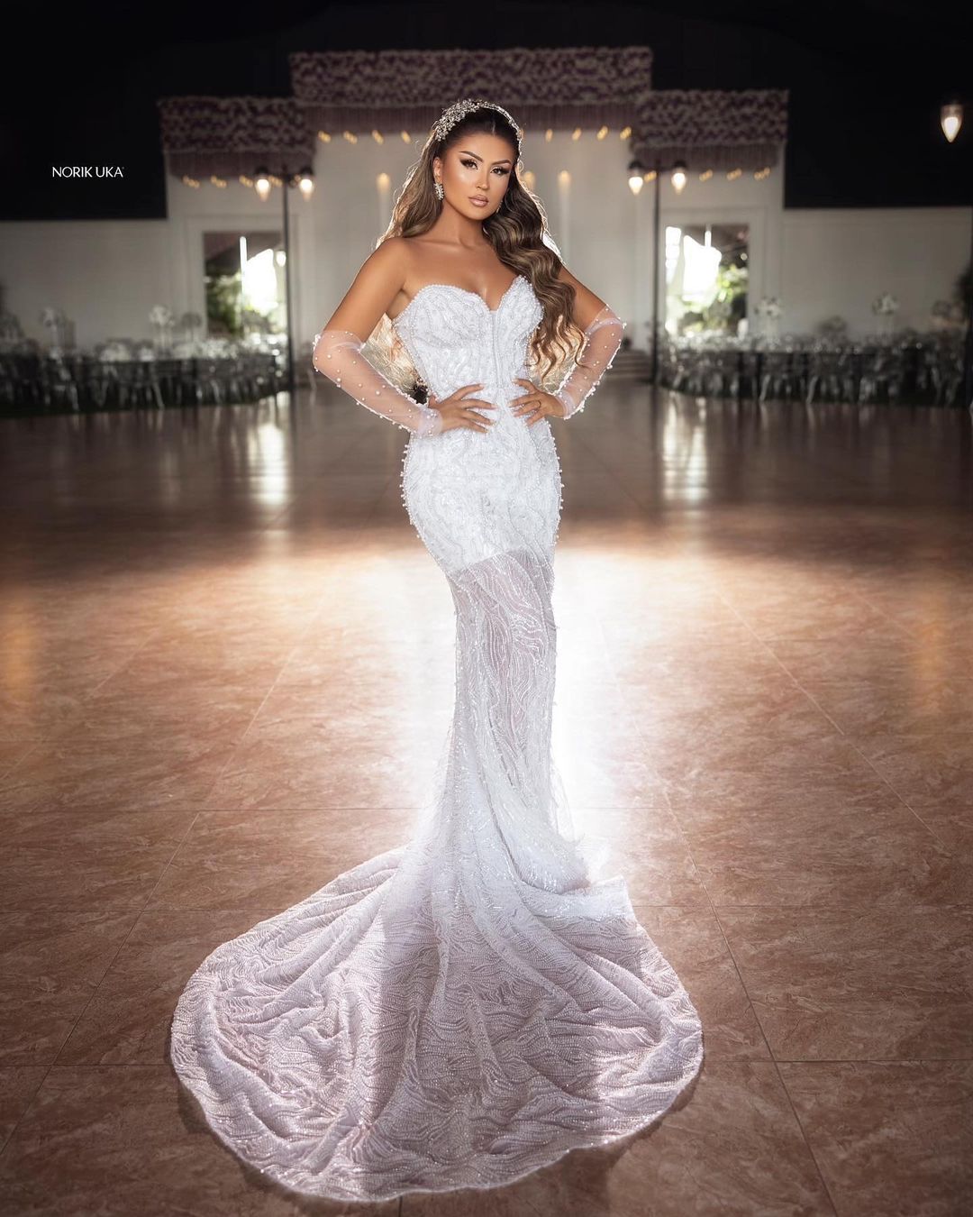 Refined Floor-Length Sweetheart Sleeveless Mermaid Lace Wedding Dress with Beaded Accents (ZD17414)