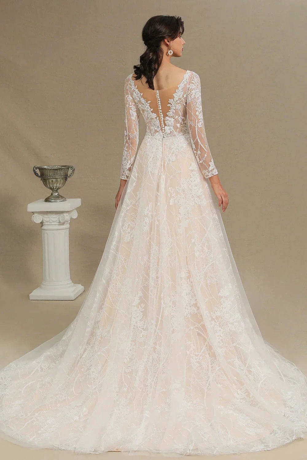 Elegant Lace Deep V-neck Wedding Dress Long Sleeve Floor Length Bridal Gowns (ZD13777)