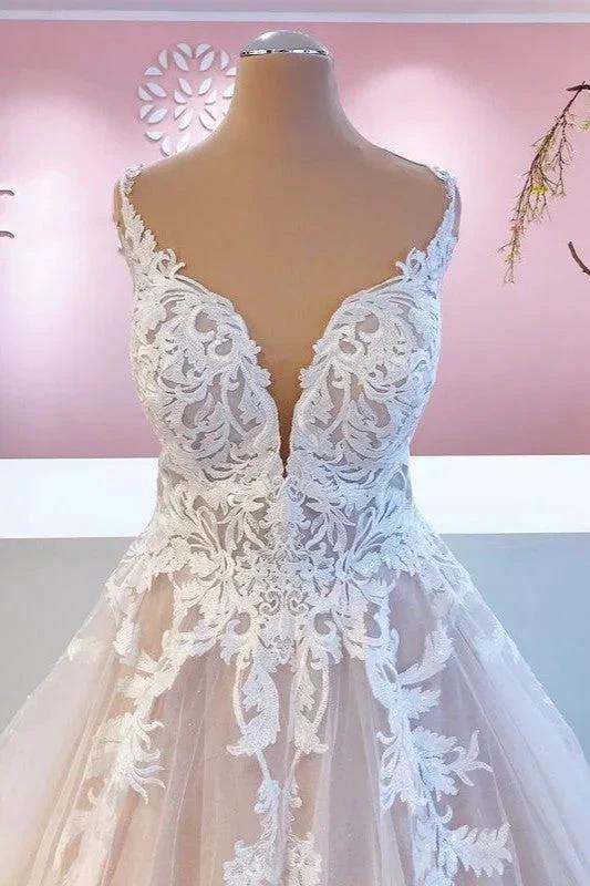 Elegant Long A-Line Appliques Lace Tulle Sweetheart Backless Wedding Dress (ZD15239)