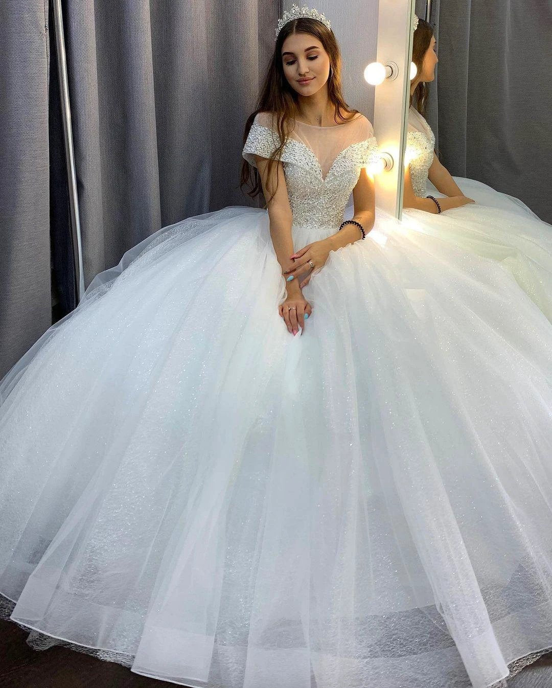 Elegant Long A-Line Bateau Sequins Crystal Tulle Train Wedding Dress with Sleeves (ZD15084)