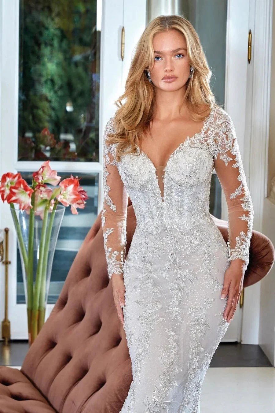 Elegant Mermaid V-neck Lace Backless Appliques Wedding Dress With Long Sleeves (ZD14583)
