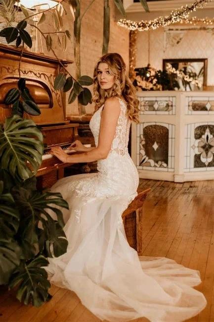 Elegant Sleeveless Straps V-neck A-Line Tulle Wedding Dress with Ruffles (ZD14938)