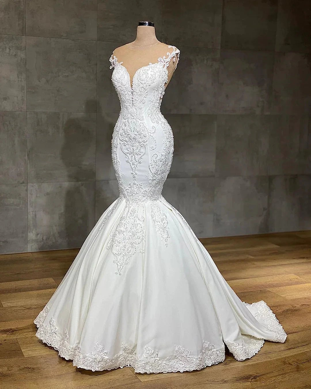 Exquisite Long Lace V-neck Sleeveless Mermaid Wedding Dresses (ZD16687) - VelvetHem