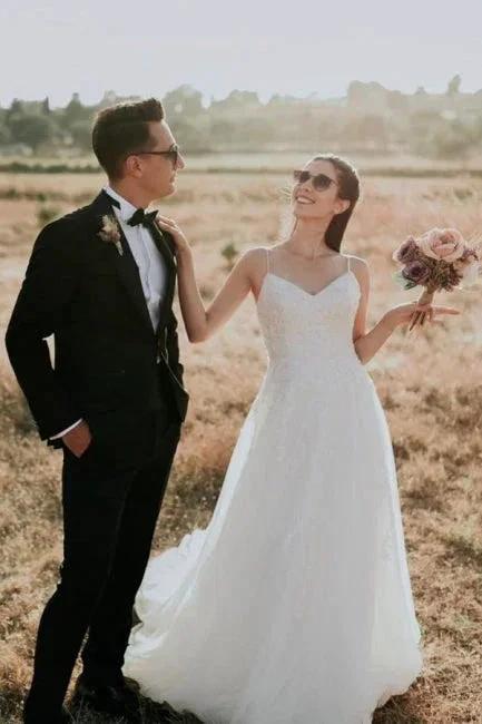 Exquisite Spaghetti Strap Sleeveless A-Line Floor-Length Lace Wedding Dresses (ZD14677)