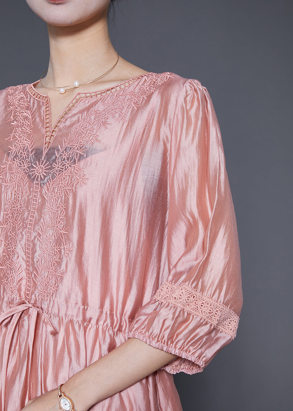 Beautifully Finished Dress in a Timeless Design