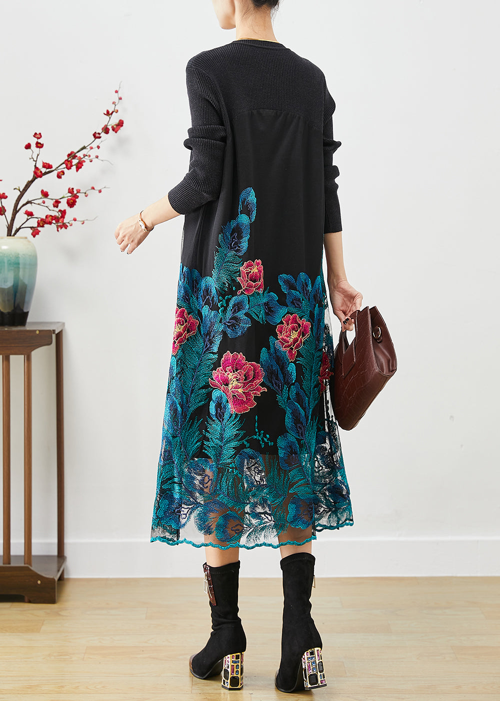 Sophisticated Dress with a Clean Classic Look
