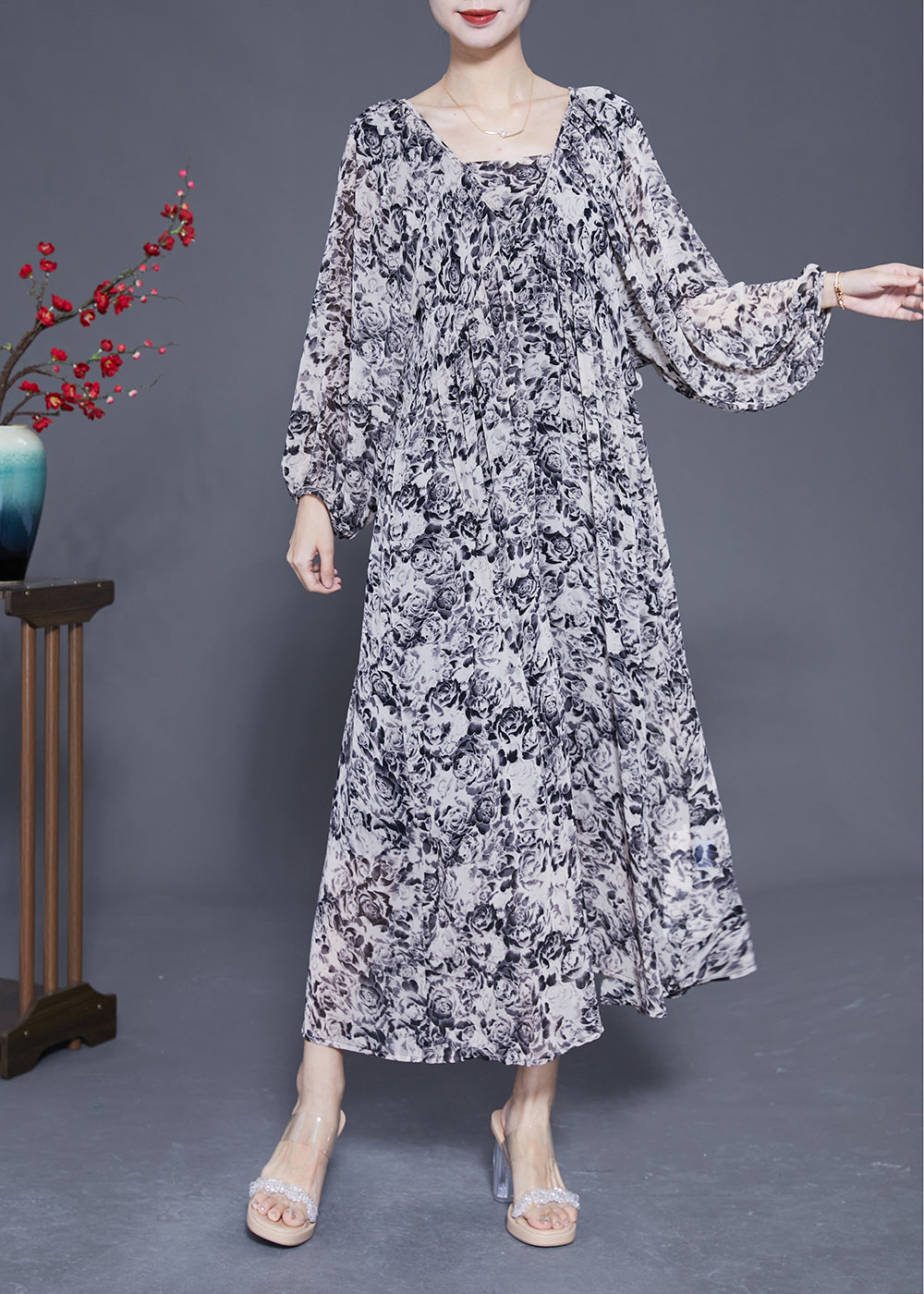 Beautifully Crafted Dress in a Classic Style