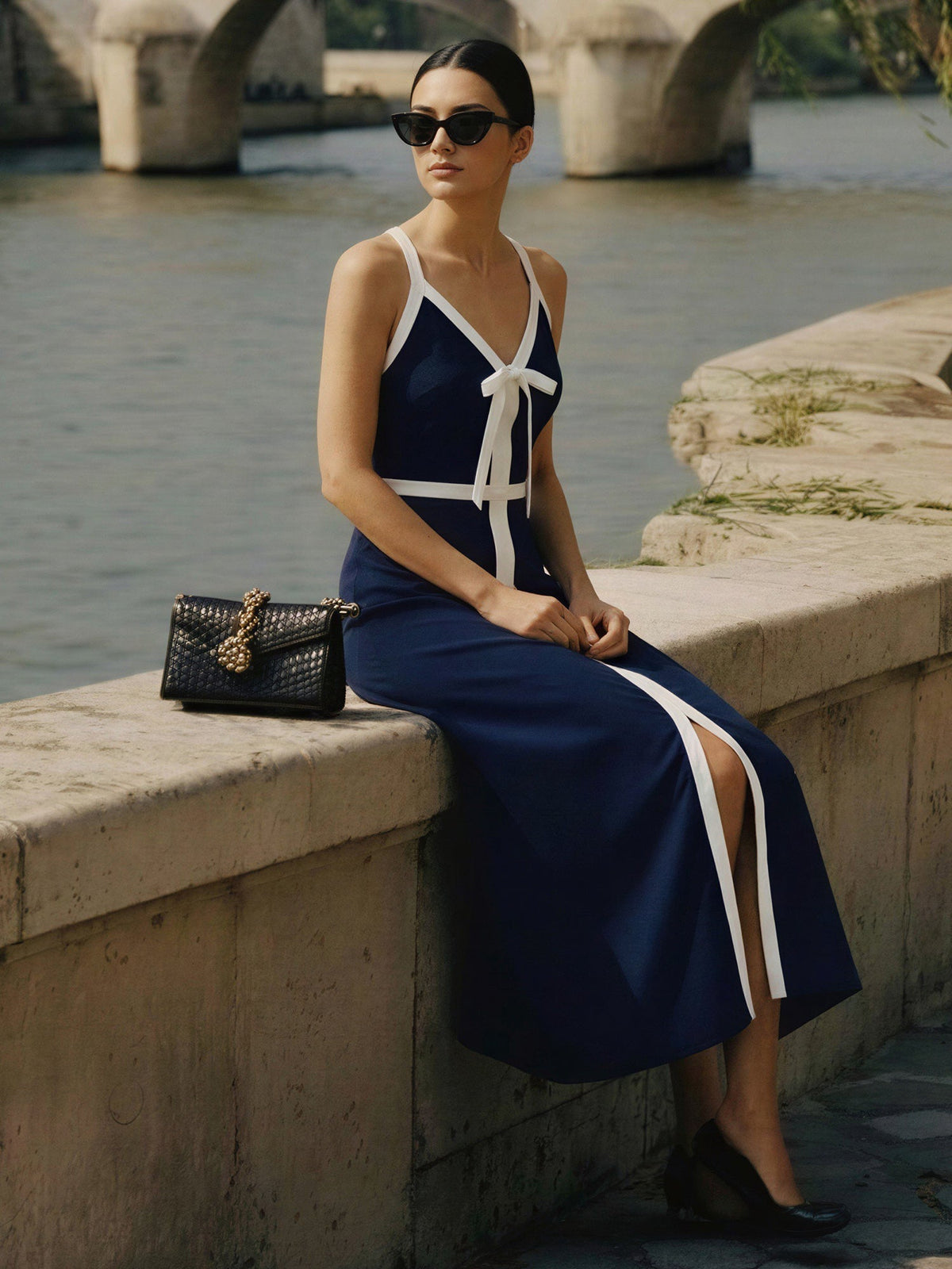 V Neck Contrast Bow Midi Dress