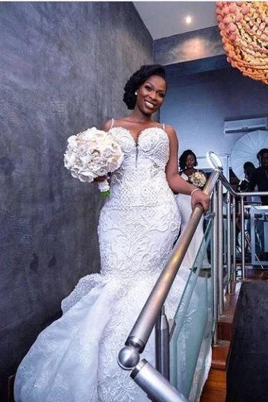 Gorgeous Beaded Lace Mermaid Sweetheart Wedding Dress Spaghetti-Straps Appliques Bridal Wears (ZD13870)