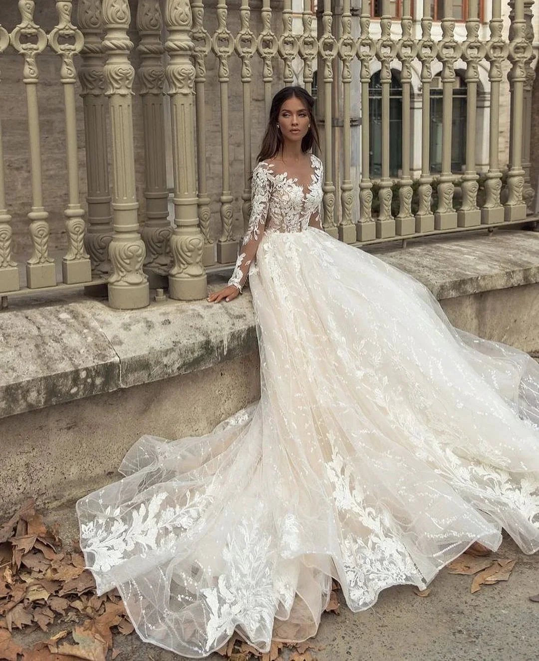 Gorgeous Long A-Line Bateau Appliques Lace Train Wedding Dress with Sleeves (ZD14308)