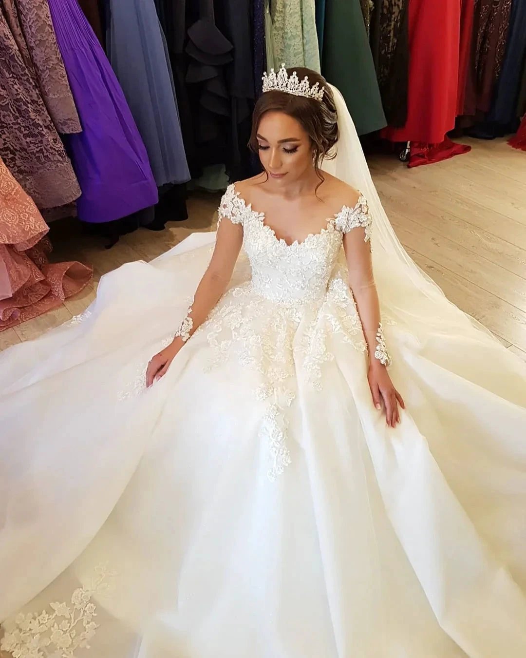Gorgeous Long A-line Off-the-shoulder Wedding Dresses with Sleeves (ZD15112)