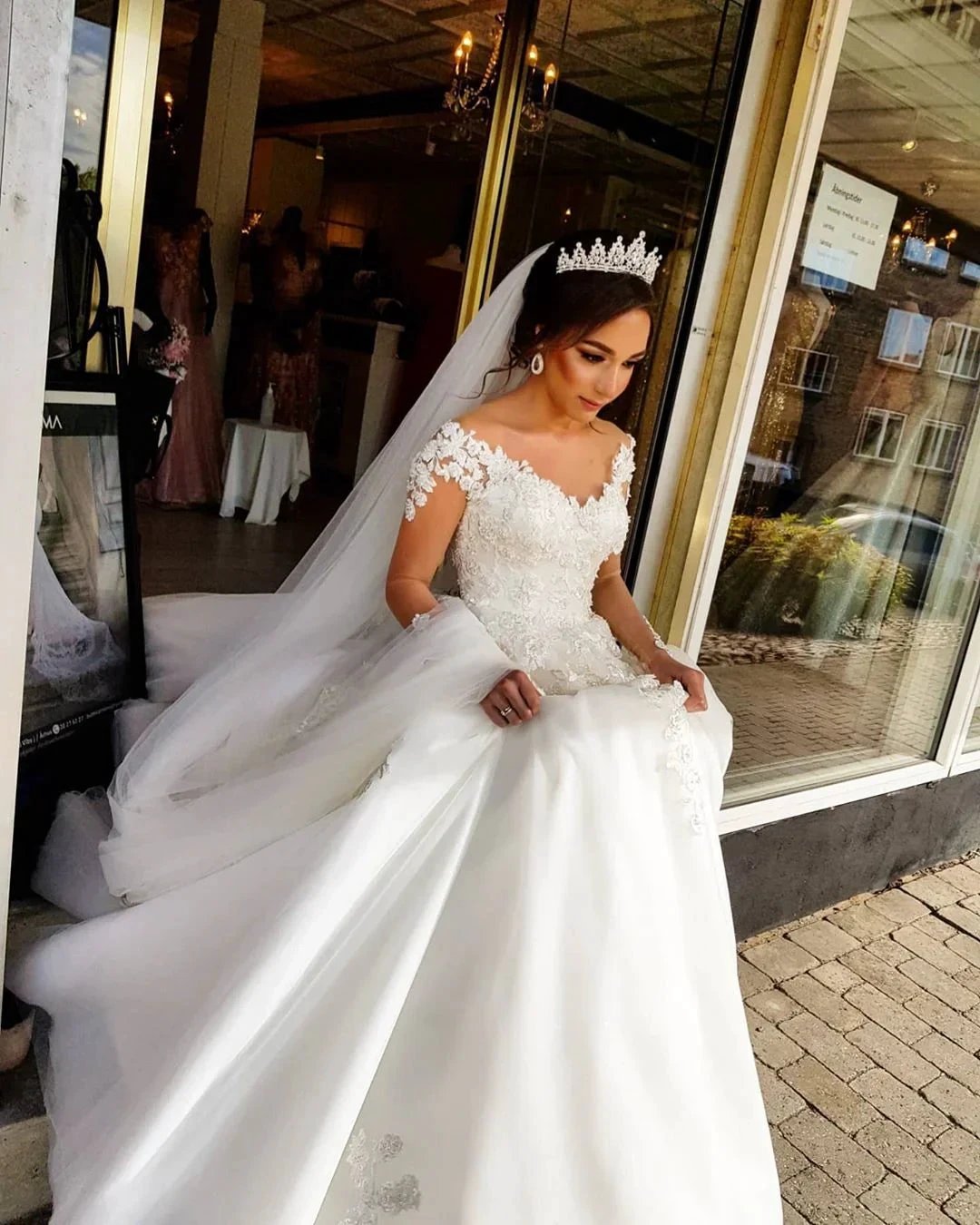 Gorgeous Long A-line Off-the-shoulder Wedding Dresses with Sleeves (ZD15112)