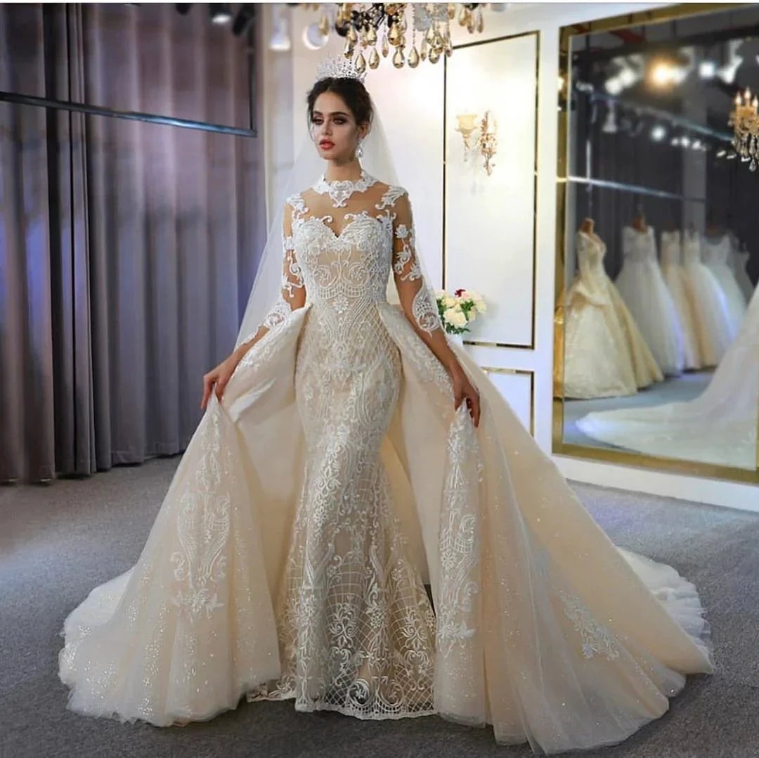 Gorgeous Long A-Line Sweetheart Appliques Lace Wedding Dress with Sleeves (ZD15132)