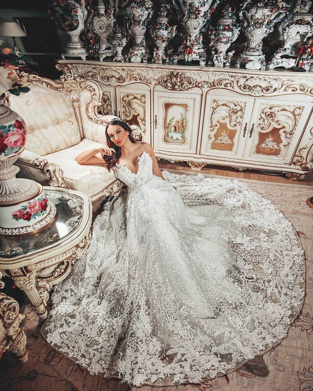 Gorgeous Long A-line V-neck 3D Floral Lace Wedding Dress (ZD15059)