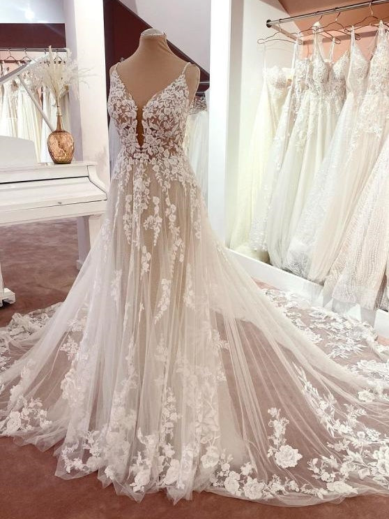 Romantic Tulle A Line Wedding Gown Thin Straps Extended Lace Hem Train