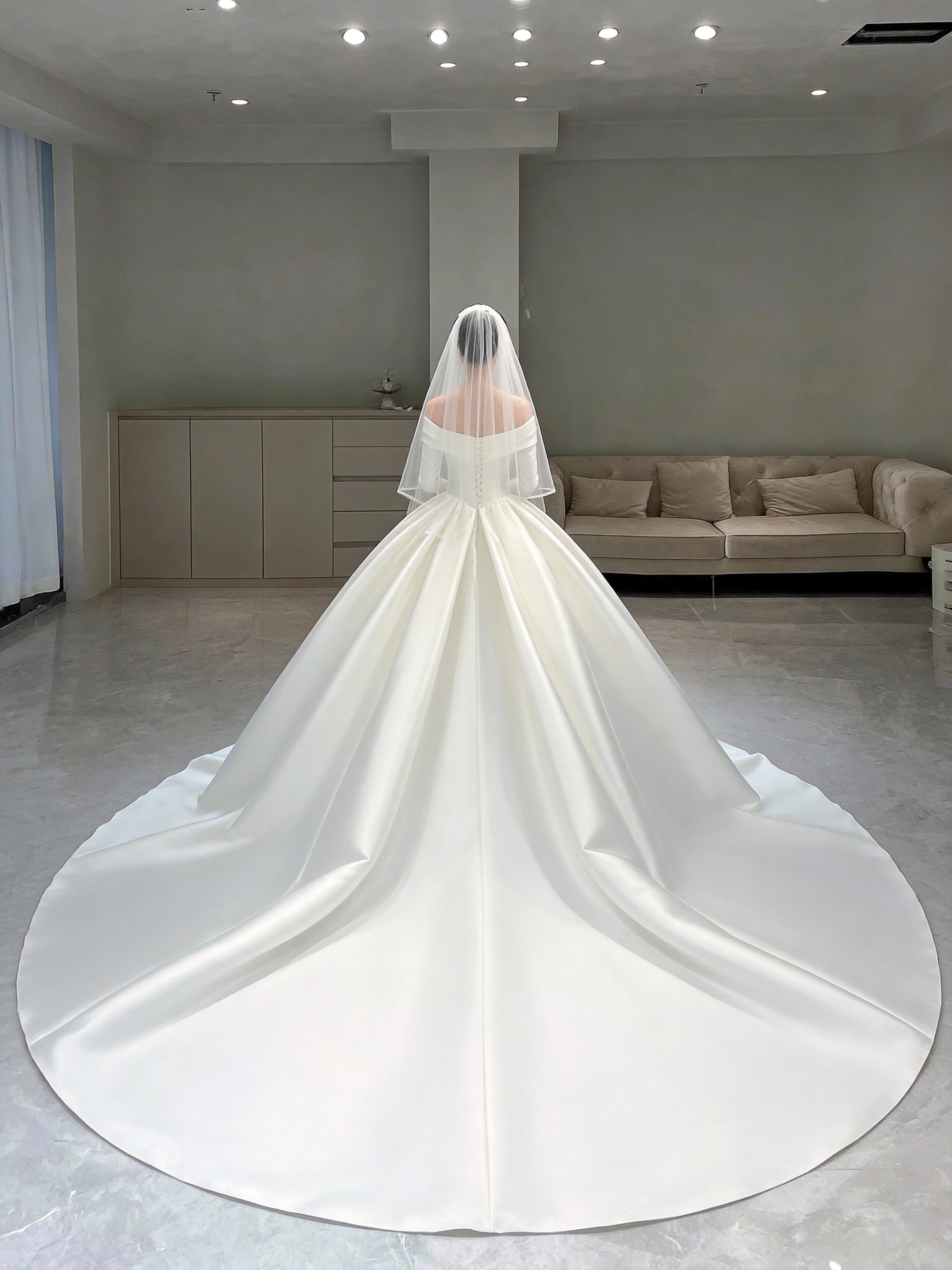 Stunning White Satin Puffy Wedding Dress,White Bridal Gown (ZD13711)