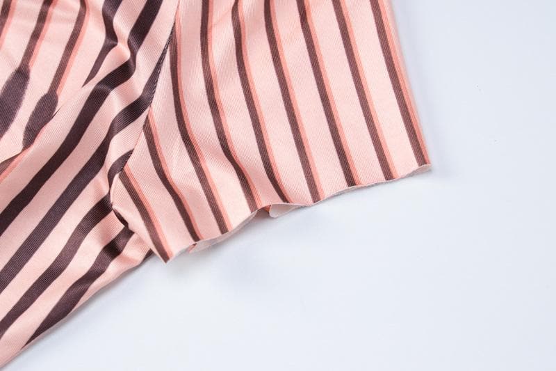 Crewneck body pattern short sleeve striped contrast midi dress