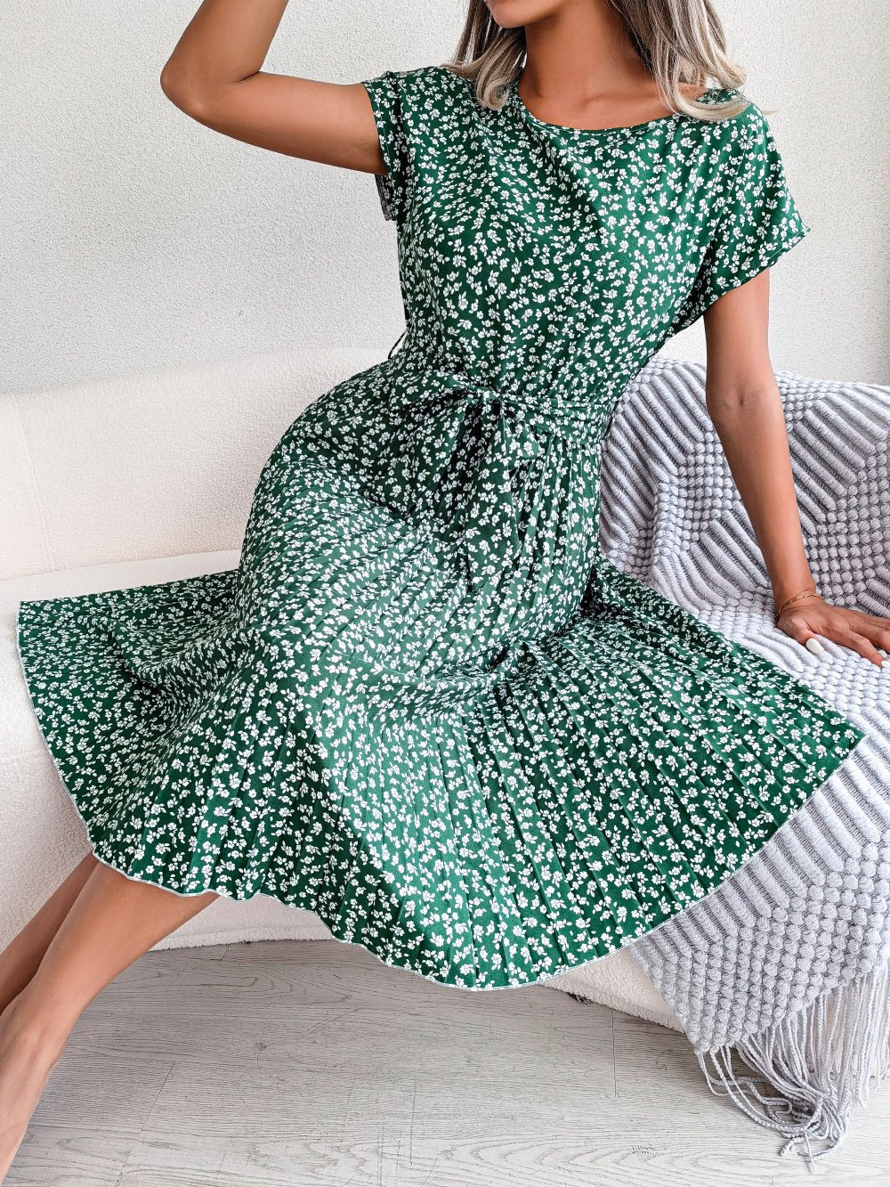 Paloma Elegant Summer Dress with Floral Print for Women Stylish Outfit