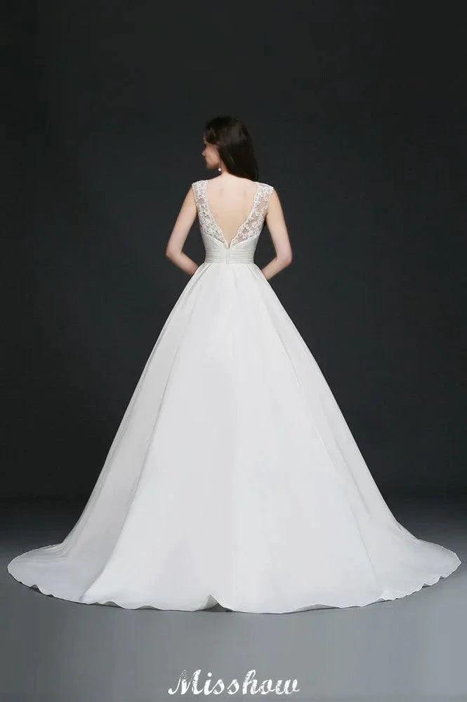 Lace A-line Jewel Delicate Wedding Dress (ZD13951)
