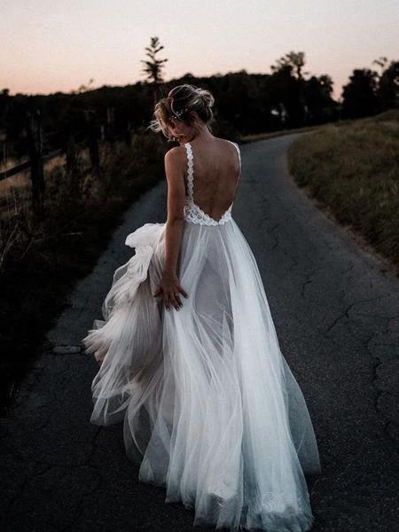 Lace Bodice Tulle Skirt Backless Bridal Gown Minimalist Wedding Dresses (ZD15319)