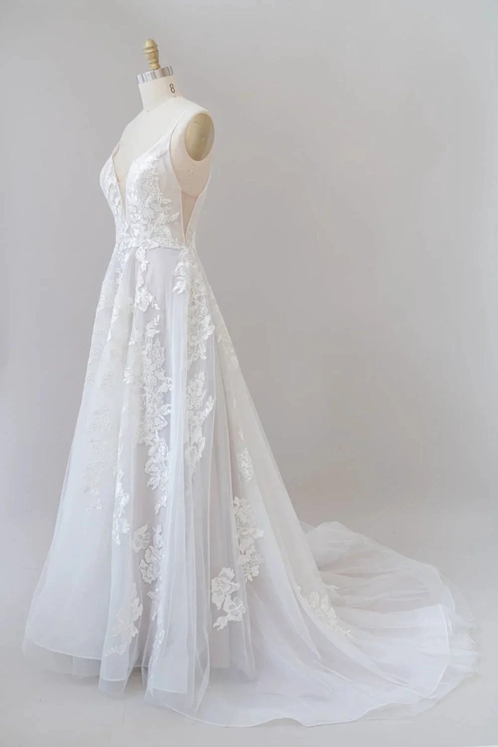 Long A-line Spaghetti Strap Lace Appliques Tulle Backless Wedding Dress (ZD14429) - VelvetHem