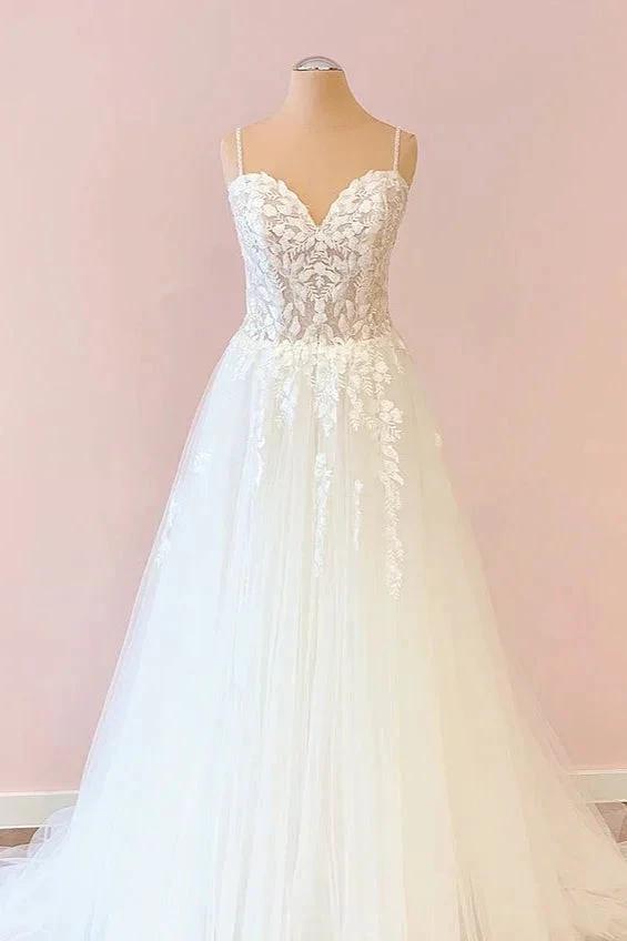 Long A-Line Sweetheart Tulle Appliques Lace Wedding Dress (ZD15234)