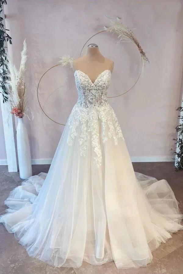 Long A-line Sweetheart Tulle Wedding Dress with Lace (ZD14419)