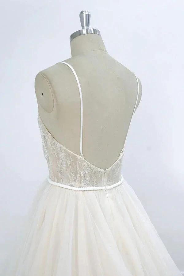 Long A-line V-neck Appliques Lace Tulle Wedding Dress (ZD14421)