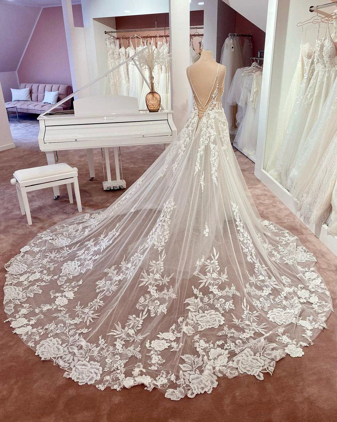 Long A-line V-neck Sleeveless Floral Lace Tulle Boho Wedding Dresses (ZD14418)