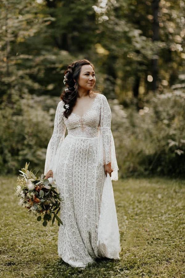 Long Sleeve Lace Wedding Dresses Lace Up Back Beach Wedding Dress (ZD16358)