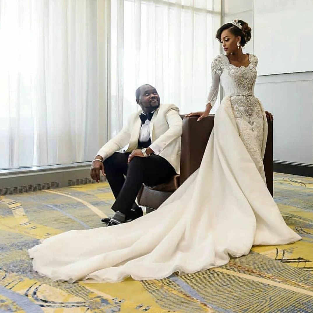 Long Sleeve Mermaid Beads Lace Appliques Wedding Dresses with Overskirt (ZD15985)