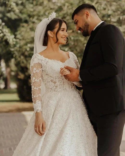 Luxury lace wedding dresses | A line wedding dresses with sleeves (ZD13912)