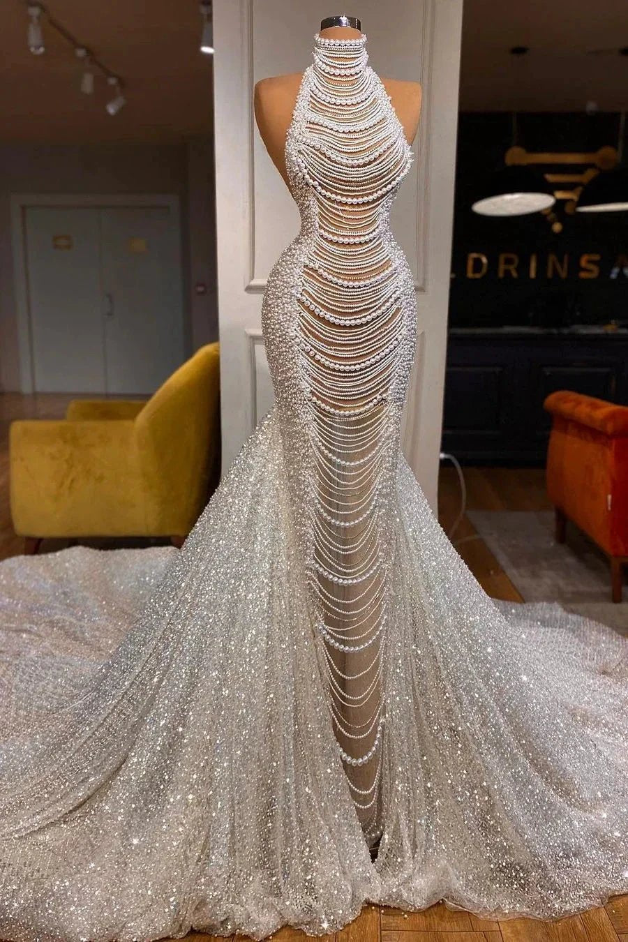 Luxury Long Mermaid Halter Beading Sleeveless Wedding Dress With Pearls (ZD14824)