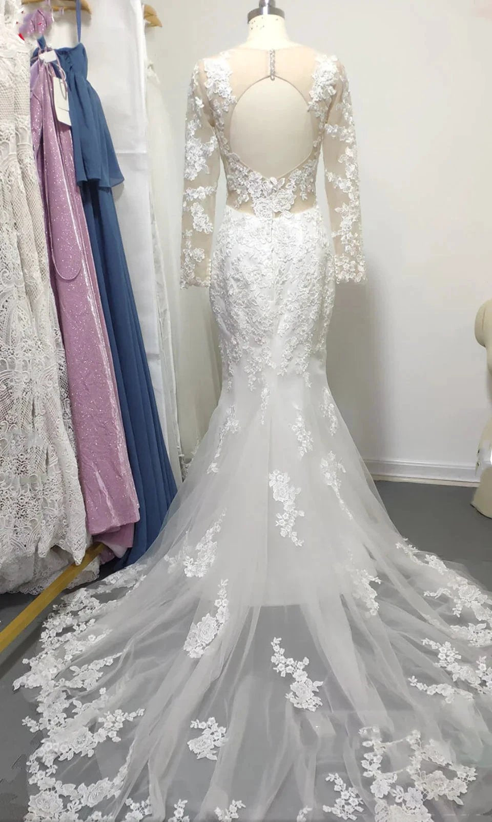 Modest Long Mermaid Sweetheart Lace Wedding Dress with Sleeves (ZD14344)