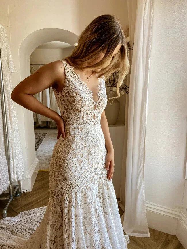 Modest Long Mermaid V-neck Open Back Lace Wedding Dress (ZD15166)