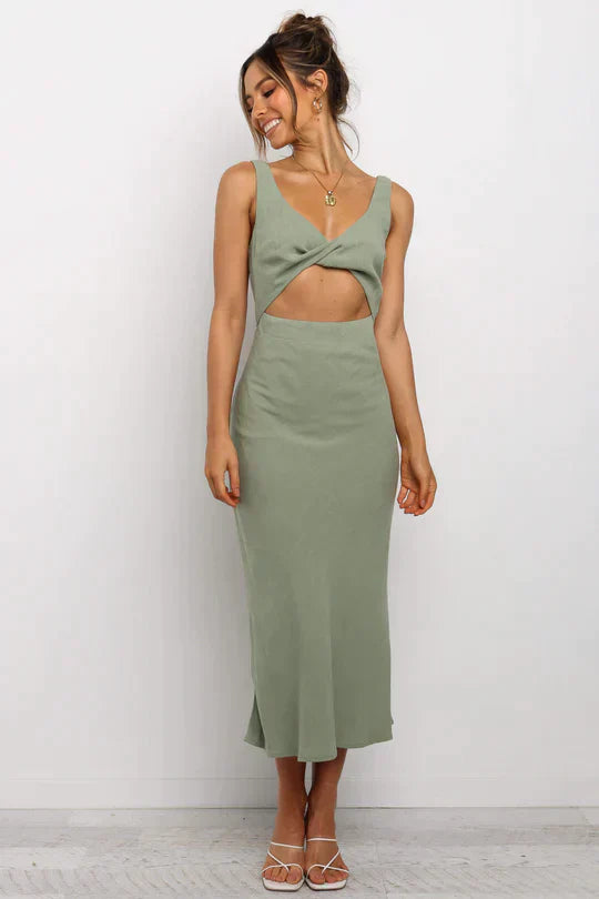Gudelia Midi Dress in a Wrap Style for Women Refined Casual Wear
