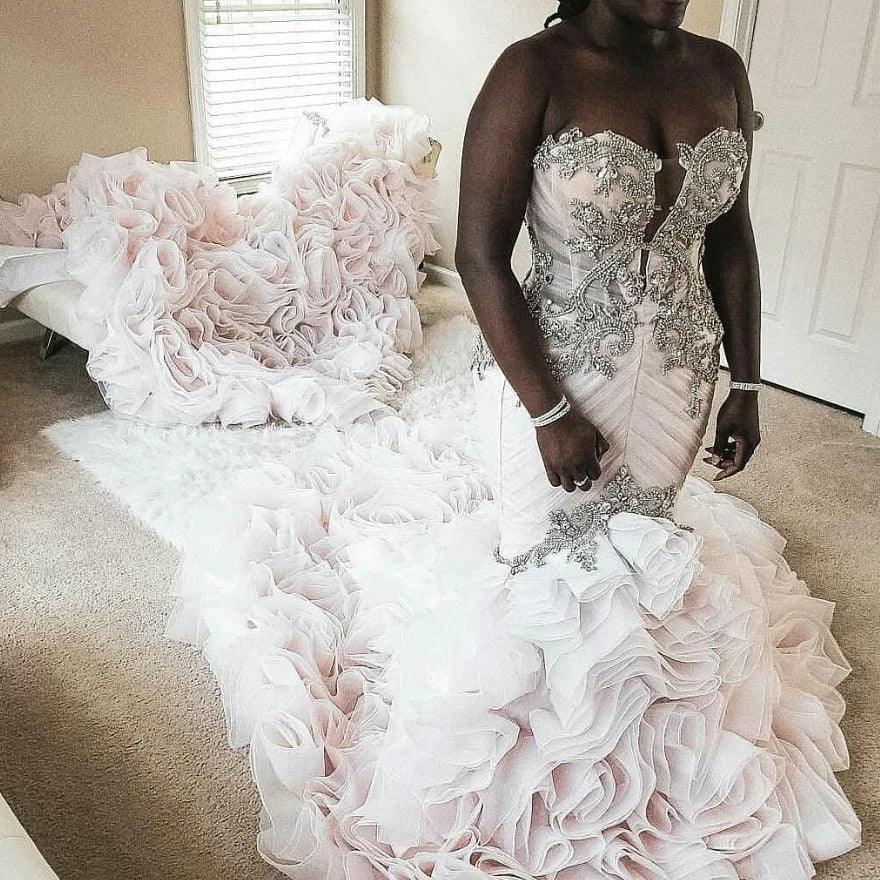Plus Size Mermaid Crystal Lace Beads Sweetheart Long Train African Custom Made Ruffless Wedding Dress (ZD13823)