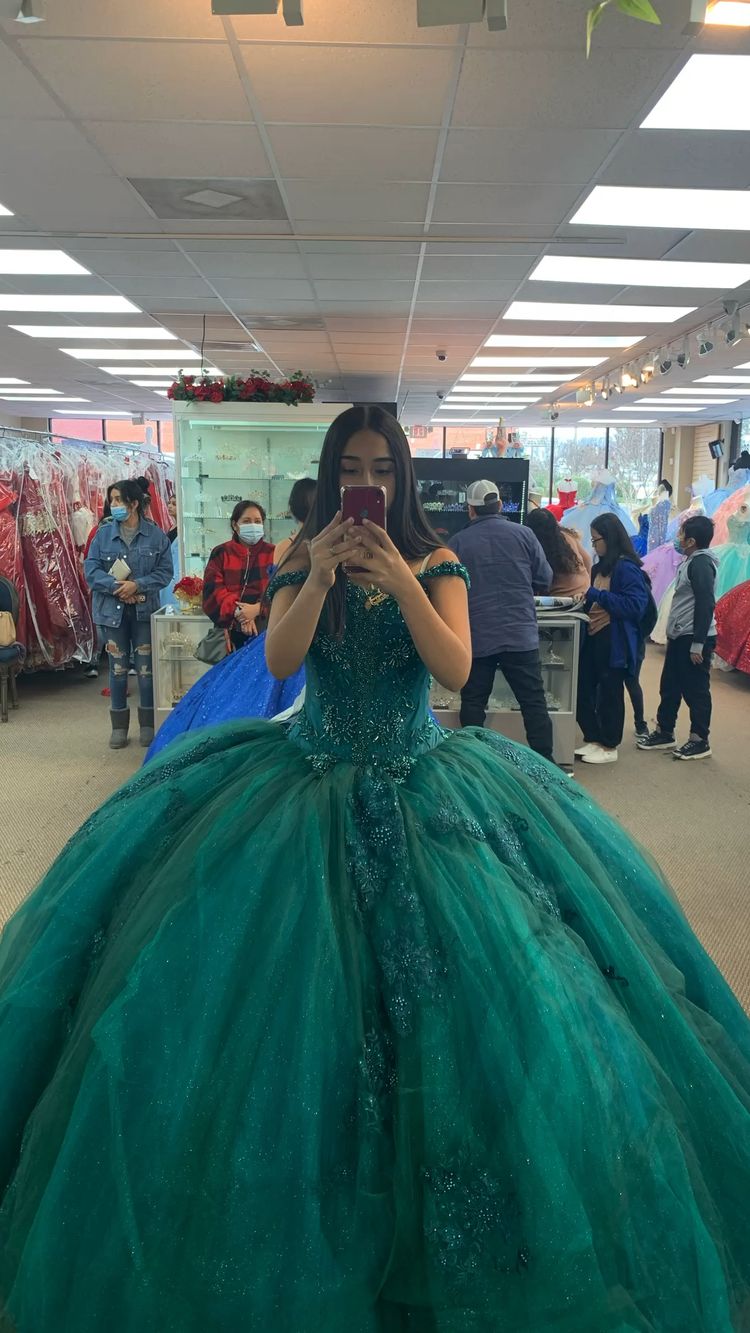Off The Shoulder Ball Gown With Train Appliques Sweet 16 Dress Lace-up Back - VelvetHem