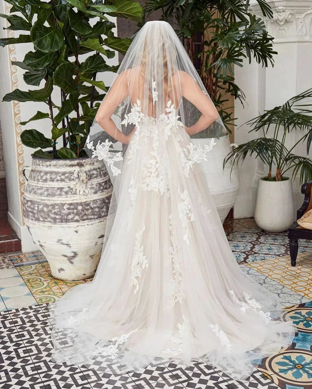 Romantic Long A-line V-neck Lace Tulle Lace Open Back Wedding Dress (ZD15027)