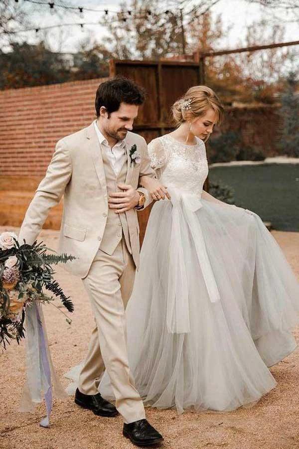 Short Sleeve Lace and Tulle Silver  Wedding Dresses with Sash (ZD15349)