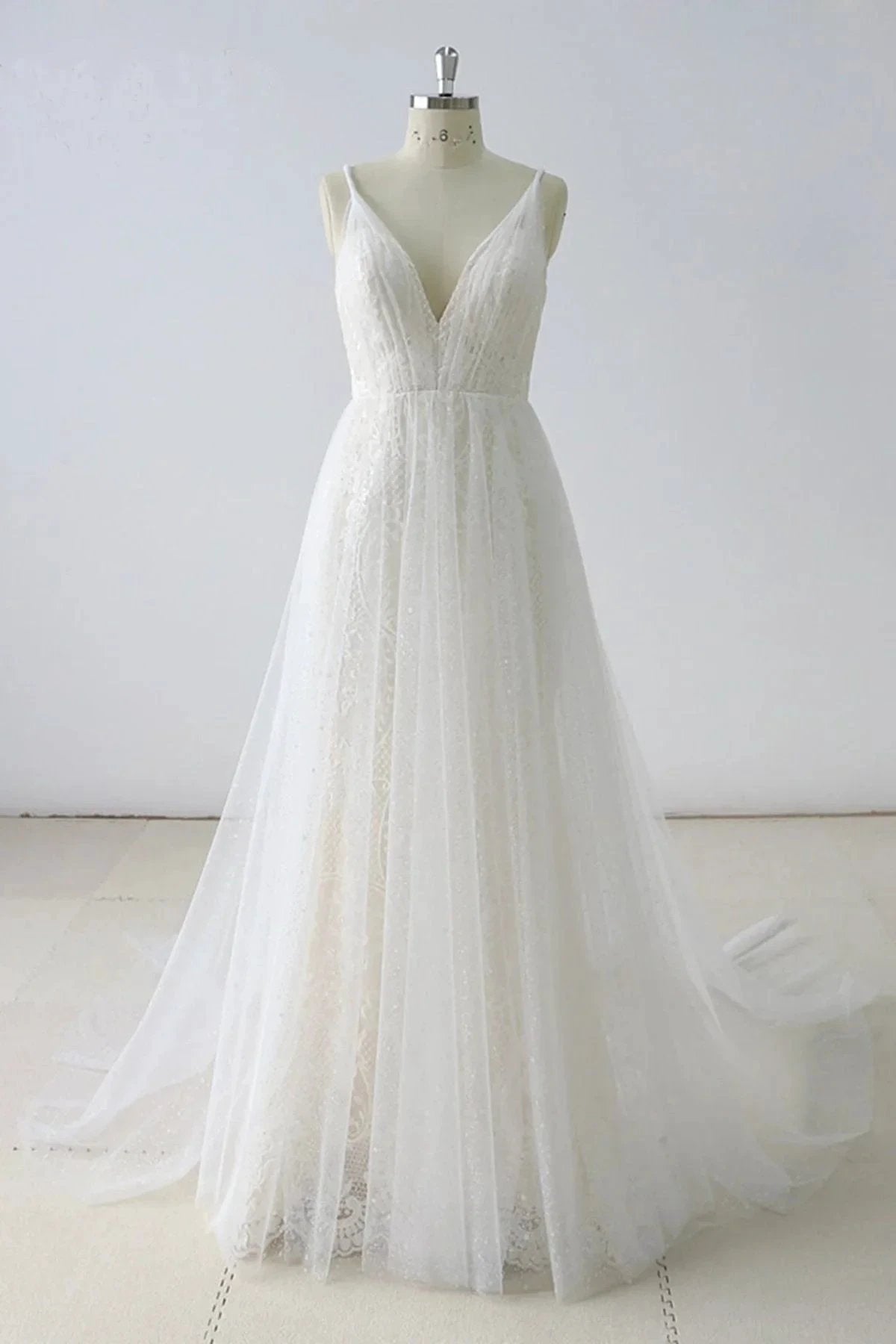 Simple Long A-line V Neck Tulle Wedding Dress (ZD15823)