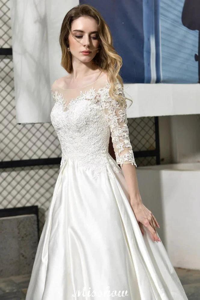 Stylish Lace Appliques Half Sleeves Aline Wedding Dress Floor Length Satin Dress for Bride (ZD13960)