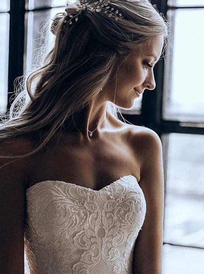Sweetheart Ball Gown Sweep Train Tulle Wedding Dress with Appliques (ZD15317)